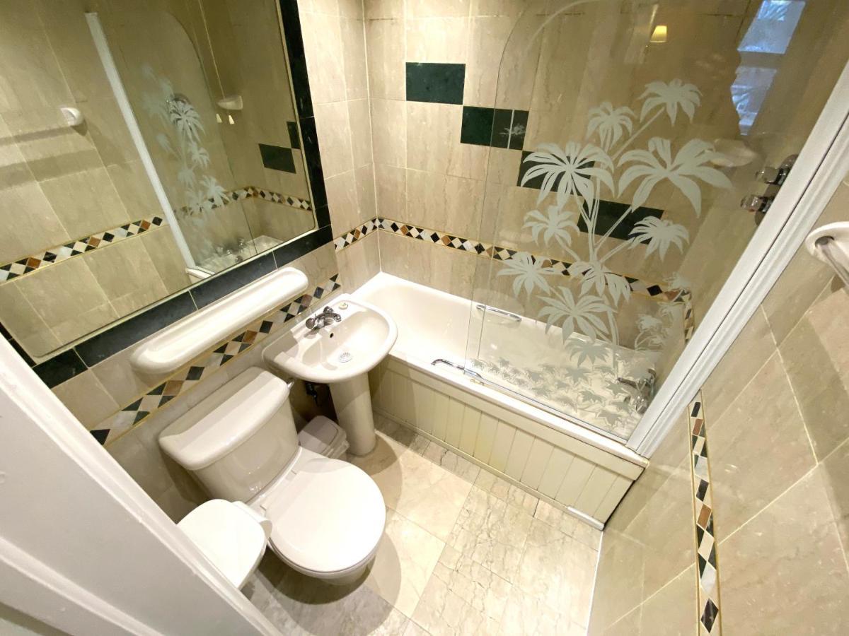 The Brompton Hotel Londres